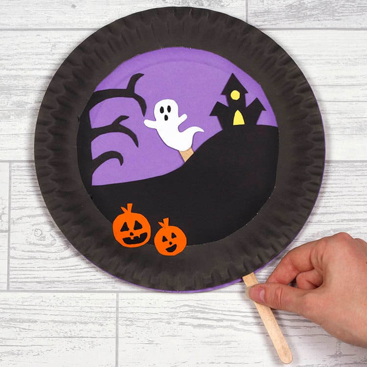 Moving Halloween Craft Idea With Paper Plate For Kids