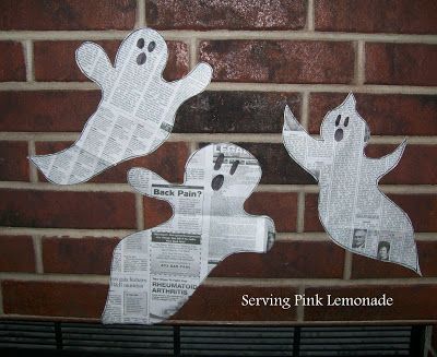 Newspaper Wall Hanging - Halloween Ghost