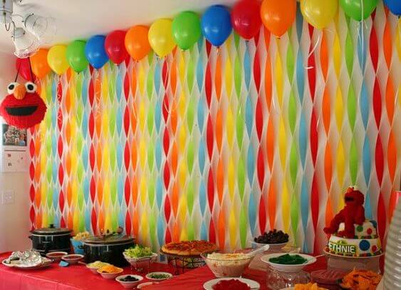 Rainbow Party Decoration Ideas With Crepe Paper & Balloons