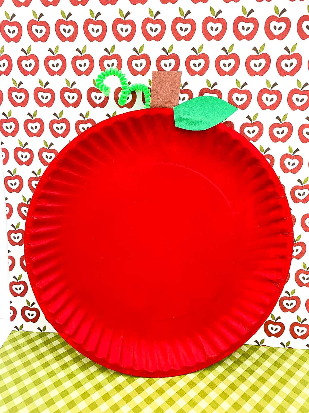 Simple Paper Plate Apple Craft For Kids