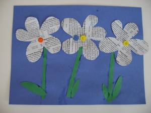 Very Easy Newspaper Flowers Craft Idea For Kindergartners