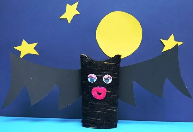 Yarn Wrapped Halloween Bat Paper Craft For Kids
