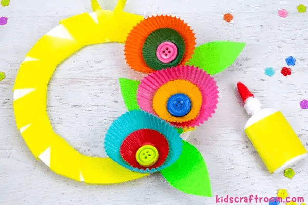 How To Make Wreath Paper Plate Craft Using Cupcake Liners For Kids