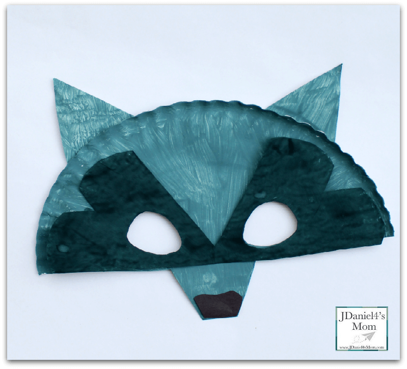  Kissing Hand Paper Plate Raccoon Mask Craft Idea