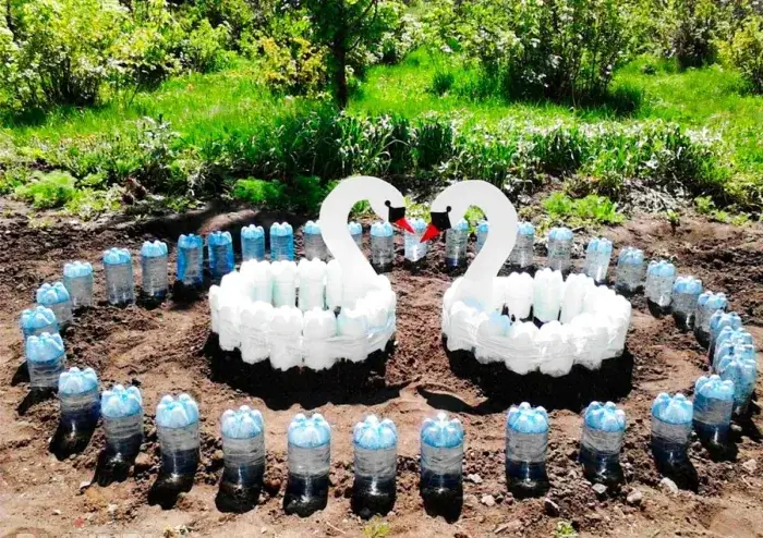 DIY Recycled Plastic Bottle Swan Shape Decorating Garden Craft Idea