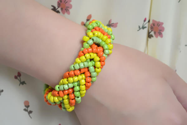 Beautiful Bracelet Craft Tutorial Using Pony Beads & Ribbon