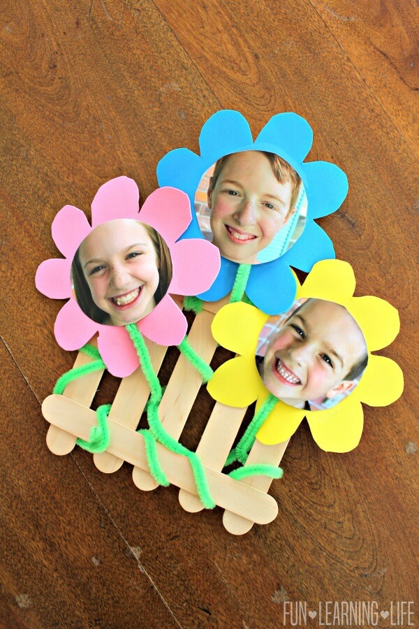 DIY Mother's Day Flower Frame Craft With Craft Stick