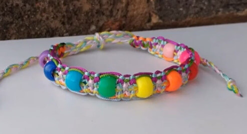 DIY Friendship Bracelet Craft With Pony Bead & Macrame