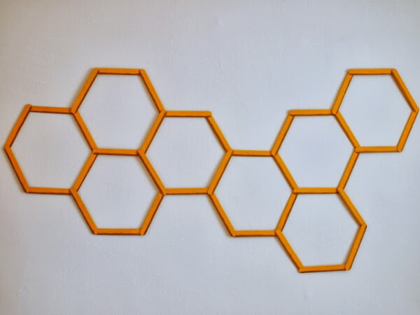 DIY Honeycomb Wall Hanging With Popsicle Sticks