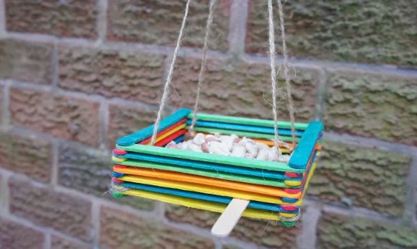 DIY Popsicle Stick Bird Feeding Craft