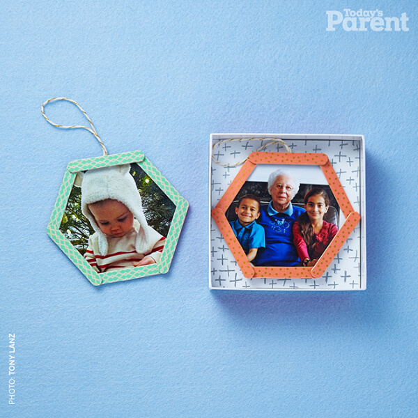 DIY Hexagonal Popsicle Sticks Photo Frame Gift Craft Ideas To Your Lovable Ones 