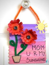 DIY Canvas Mother's Day With Craft Stick