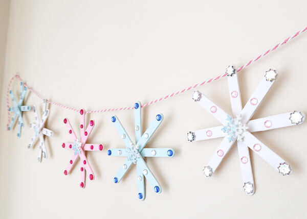 Shinning Popsicle Sticks Snowflakes Garland Craft Ideas For Kids