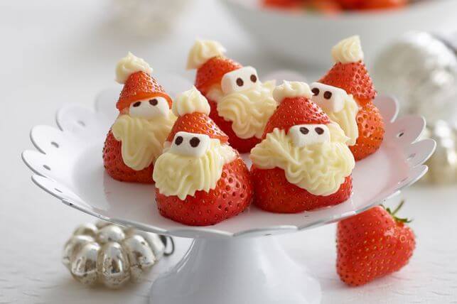 Adorable Little Santa Strawberries Recipe For Christmas Eve