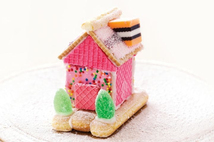 Beautiful Christmas House Made Of Biscuit Recipe