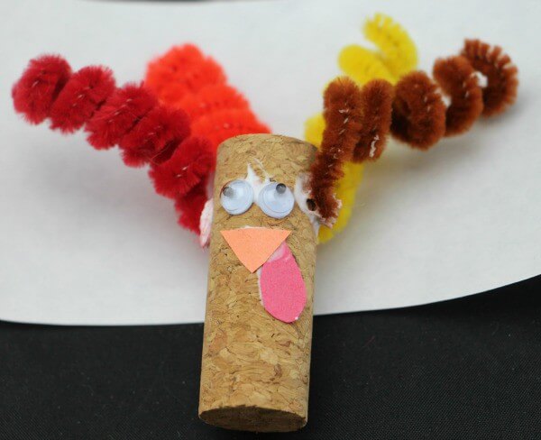 Cork and Pipe Cleaner Turkey Craft For Toddlers for Thanksgiving : Cork crafts for Thanksgiving