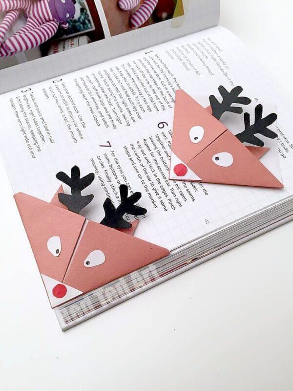 Cute & Easy To Make Reindeer Bookmarks Craft For Kids