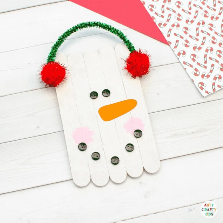 Cute Pipe Cleaner and Ice Pop Snowman Christmas Craft for Kids