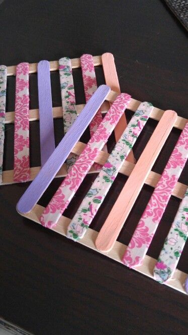 Decoupage Tissue Craft Idea For Making Coasters : DIY Popsicle Stick Coaster Craft Tutorials