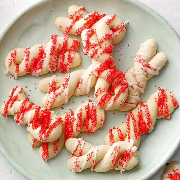 Delicate Peppermint Flavoured Twists Recipe For Christmas Eve