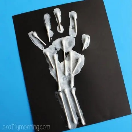 Easy Cotton bud Handprint Craft for Toddlers : Easy Cotton Bud Crafts