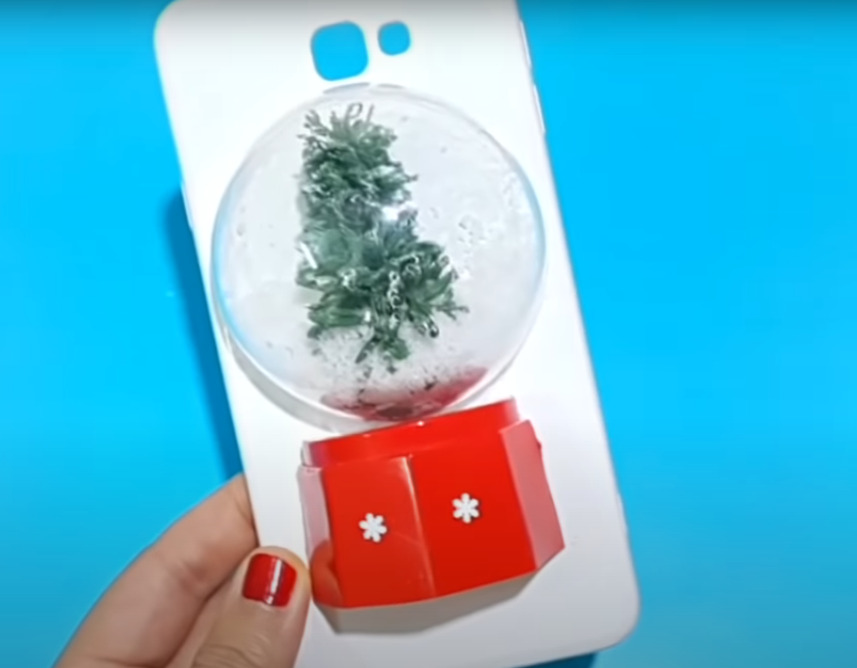 Easy & Simple Christmas Tree Ornament Mobile Cover : DIY Christmas Mobile Cover Ideas