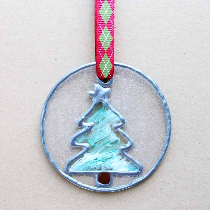 Easy Simple Resin Faux Stained Glass Ornament Craft For Christmas