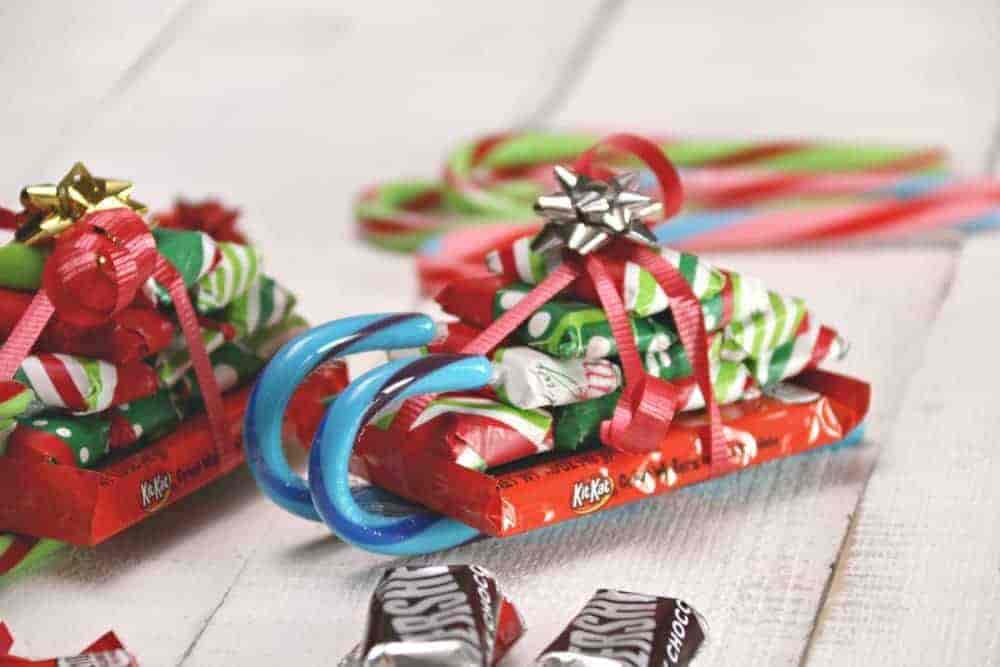 Easy To Make Candy Cane Sleighs Using Candy Bars For Kids