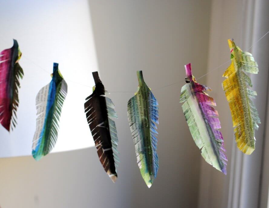 Easy-To-Make Colorful Paper Feather Garland Idea : DIY Feather Garland Ideas