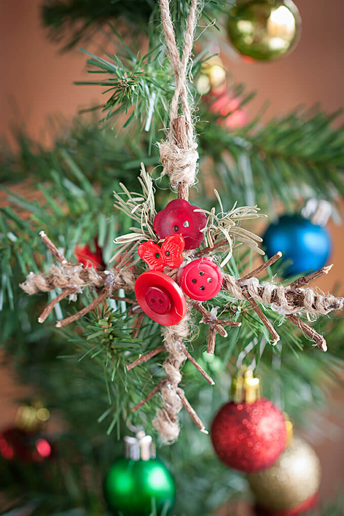Easy To Make Stick Ornament Craft For Christmas Recycled Christmas Ornaments