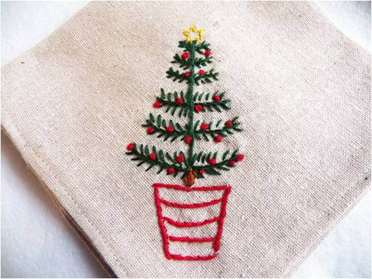 Let's Sew A Beautiful Christmas Tree On Napkins