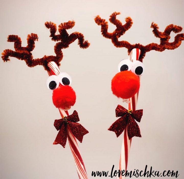 Lovely Reindeer Craft For Kids Using Candy Cane & Pipecleaner DIY Reindeer Candy Cane craft For Kids