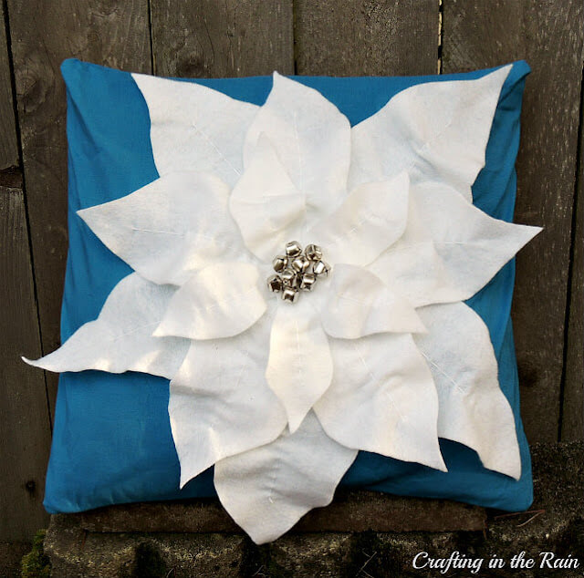 Make A Beautiful Poinsettia Flower Sewed Pillow On Christmas Eve