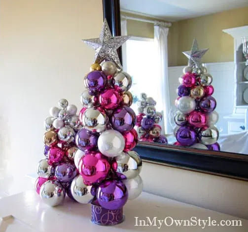 Make A Fancy & Attracting Ornament Tree For Indoor Christmas Decoration : Christmas Indoor Decoration