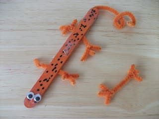 Popsicle Stick Wall Lizard Craft Idea