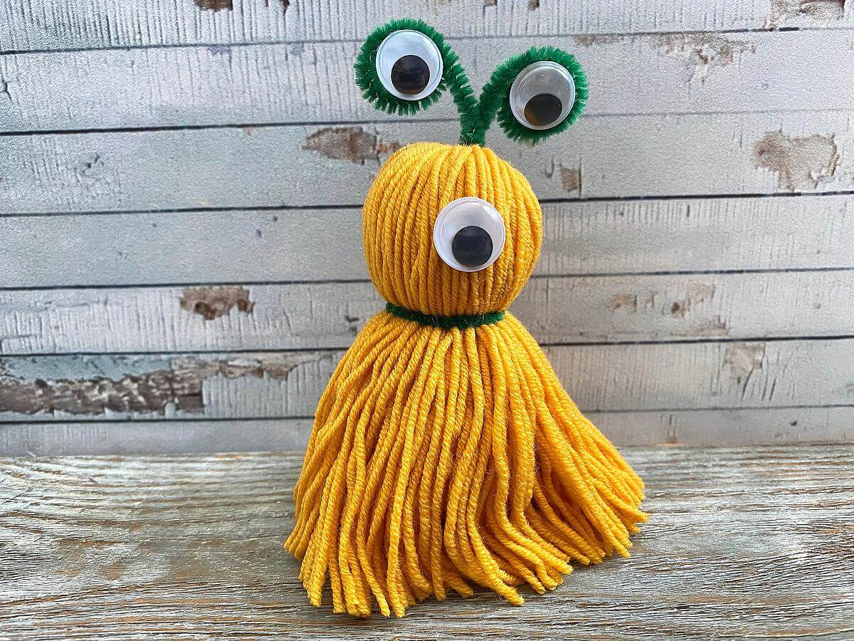 Quick and Easy 3 Eye Yarn Monster Doll For Kids : 