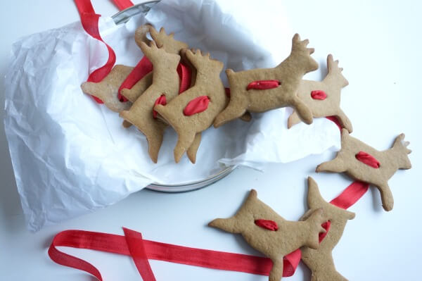 Santa Sleigh Gingerbread Cookie Garland Recipe For Christmas