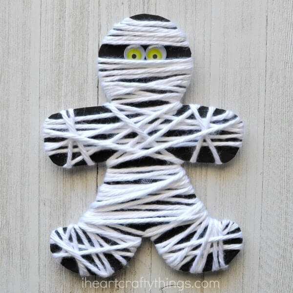 Scary Paper And Yarn Mummy Craft For Toddlers