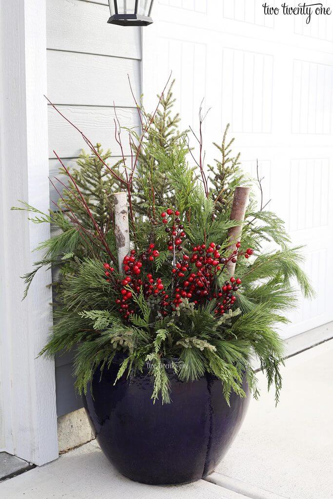 Simple & Adorable Outdoor Decoration Idea With Urn Crafting : Christmas Urn & Windowbox Filler Ideas