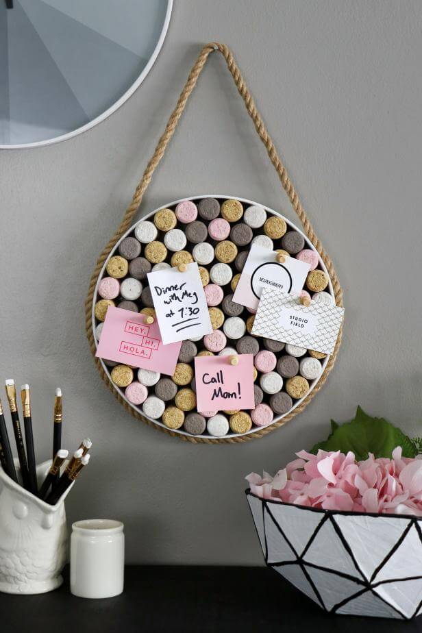 Simple And Classy Cork Board Craft For Home Decor : Cork Crafts for Home