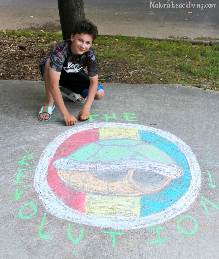 Adorable Sidewalk Drawing Art Activity Made With Chalk