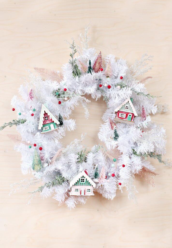 Beautiful & Handmade Village Wreath Decoration Idea For Christmas