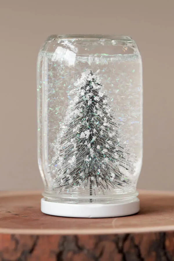 Beautiful DIY Snow Globes Gift