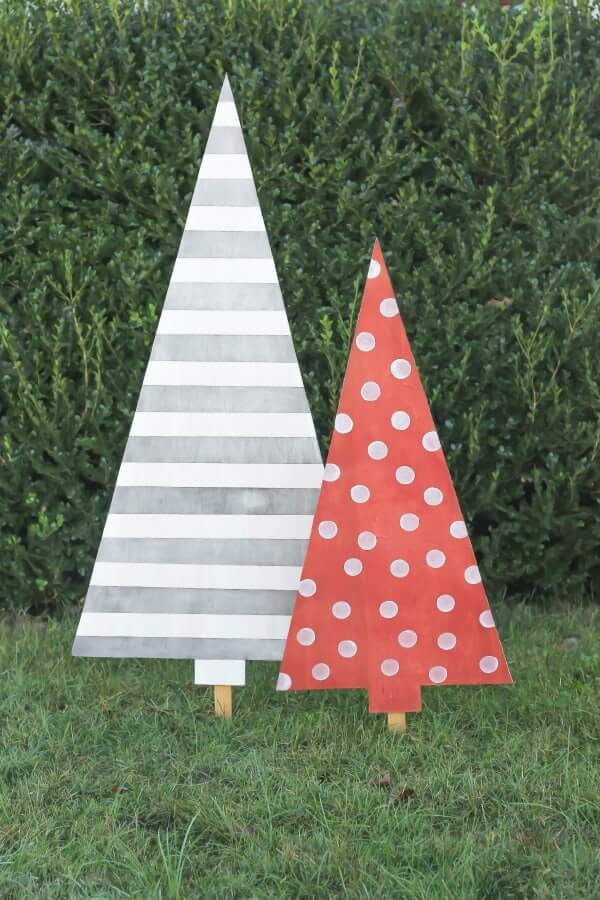Colorful Christmas Tree Craft For Outdoor Decor