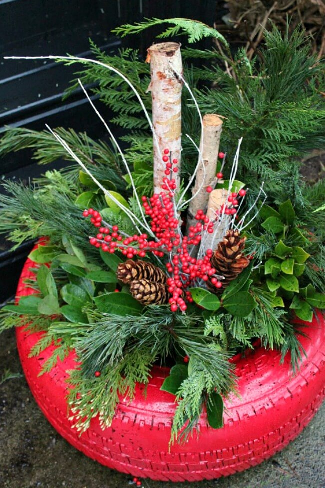 Creative Christmas Planter Using Recycled Tire