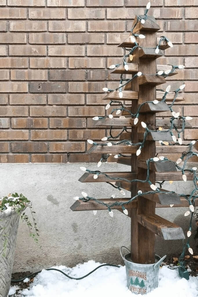 Creative Outdoor Christmas Tree Light Decor With Wood Wood Christmas Crafts for Outdoor 