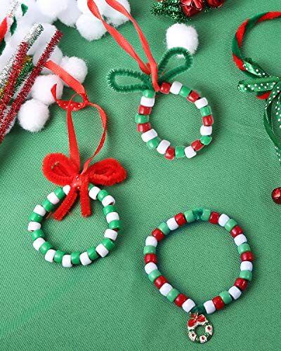 DIY Christmas Wreath Decoration Craft Using Plastic Beads