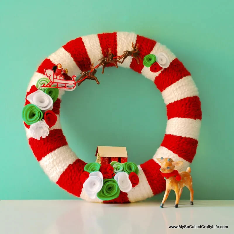 DIY Yarn Wreath Decoration Craft With Flowers, Reindeer & Santa