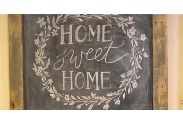 Easy & DIY Rustic Chalkboard Sign Decoration Idea At Home