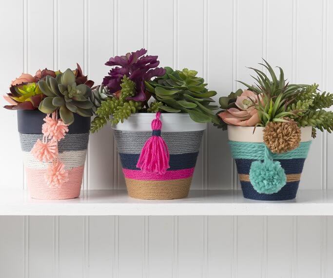 Easy & Fun Flower Pot Decorative Idea With Yarn Yarn projects for beginners 